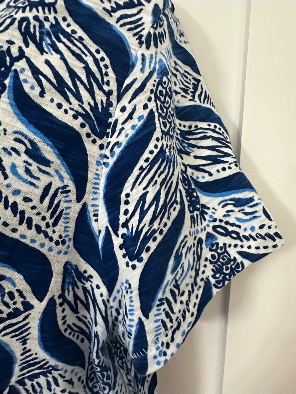 Lilly Pulitzer Etta Mermaid’s Tail Blue and White V-Neck Short Sleeve Tee - Picture 4 of 7